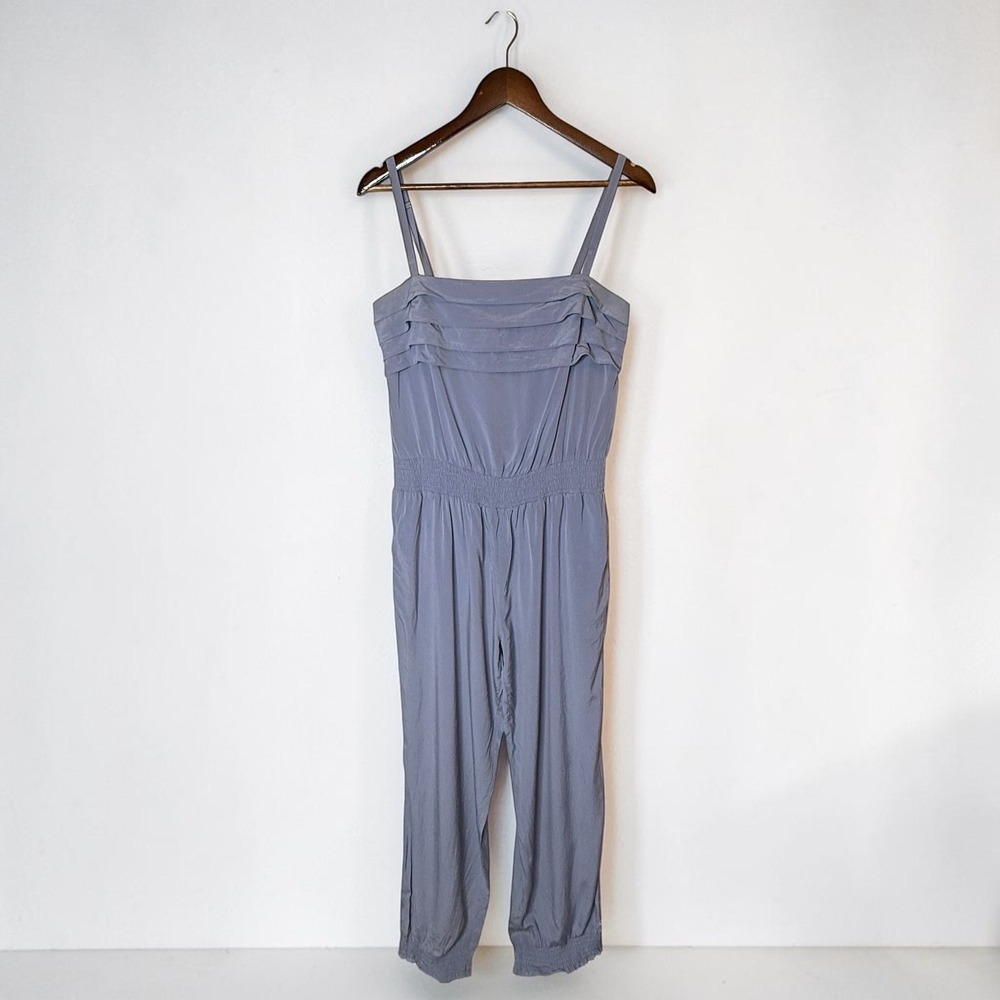 Bebe Silk Pleat Detail Jumpsuit Strappy Resort Wear Party Brunch Blue size Large